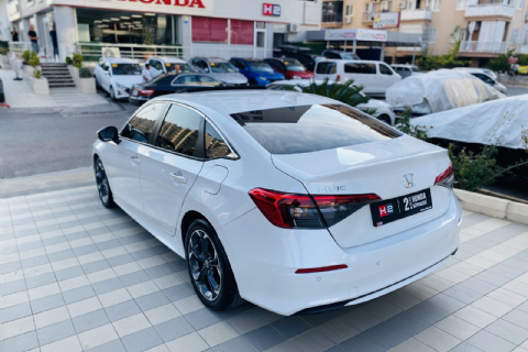 1.5 i-VTEC EXECUTIVE PLUS +